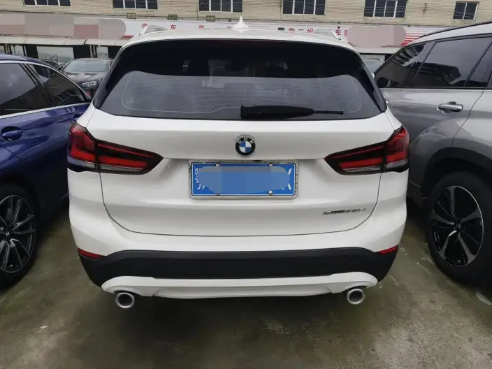 BMW X1 2021 Model sDrive25Li Leading Model – фото 5
