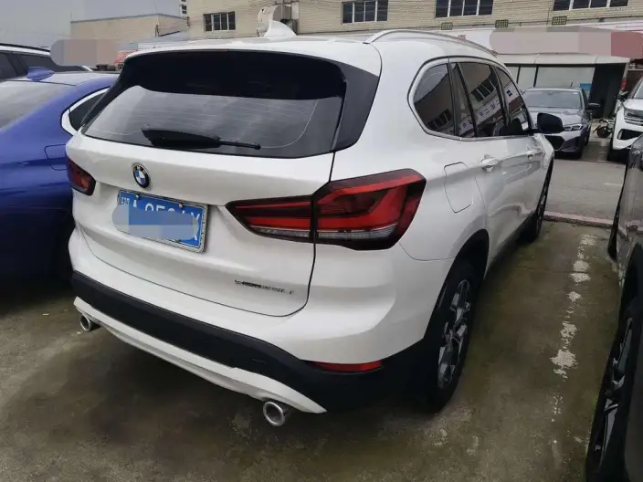 BMW X1 2021 Model sDrive25Li Leading Model – фото 6