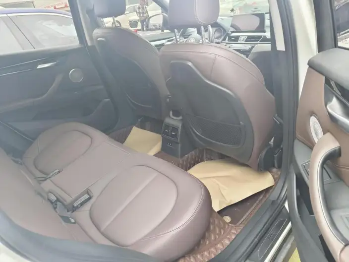 BMW X1 2021 Model sDrive25Li Leading Model – фото 9