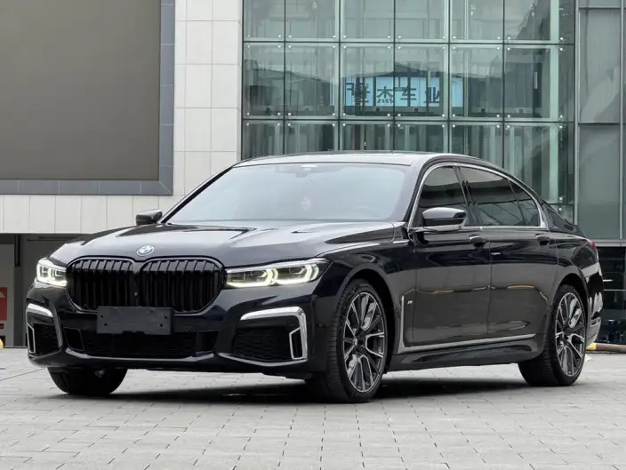 BMW 7 Series 2021 Model 740Li Leading Model M Sports Set – фото 5