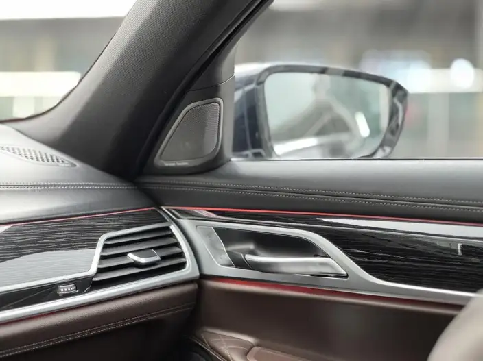 BMW 7 Series 2021 Model 740Li Leading Model M Sports Set – фото 9