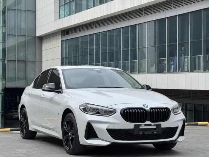 BMW 1 Series 2023 Model 125i M Sports Night Edition – фото 3