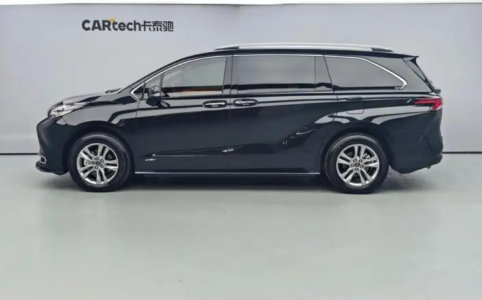 Toyota Sienna 2024 Model Hybrid 2.5L Comfort Edition – фото 3