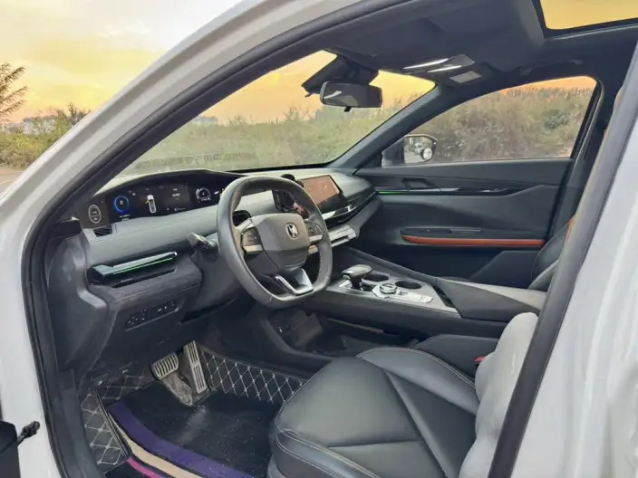 Changan UNI-V 2022 Model 1.5T Sports Edition – фото 9
