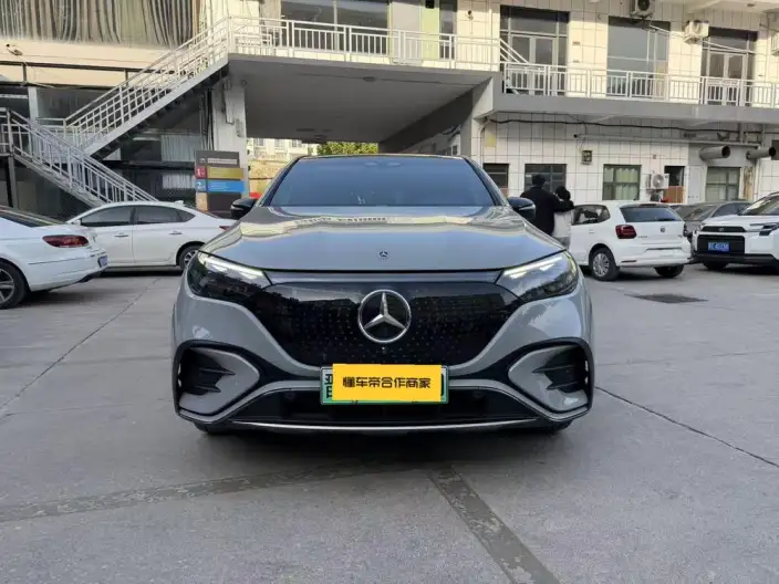 Mercedes-Benz EQE SUV 2023 Model EQE SUV 500 4MATIC – фото 2