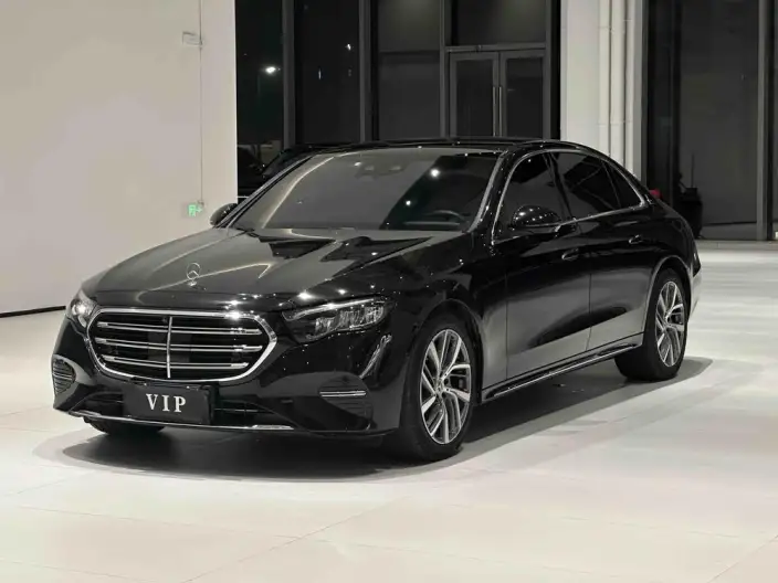 Mercedes-Benz E-Class 2025 Model E 300 L Fashion Model sedan – фото 1