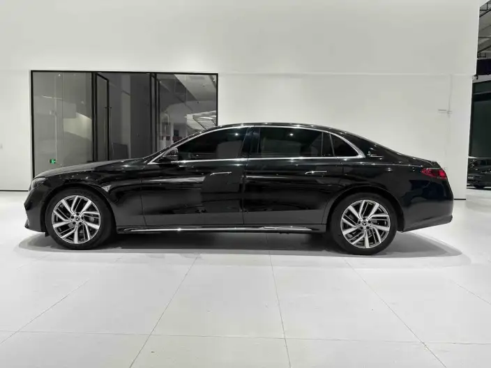 Mercedes-Benz E-Class 2025 Model E 300 L Fashion Model sedan – фото 4