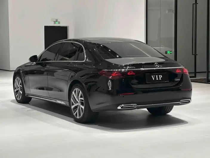 Mercedes-Benz E-Class 2025 Model E 300 L Fashion Model sedan – фото 5