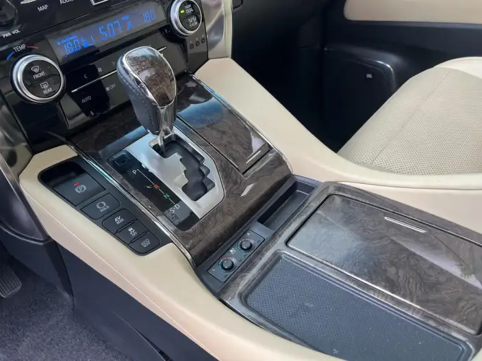 Vellfire 2023 Model 2.5L Automatic 4WD 7 seat Parallel Imported – фото 6