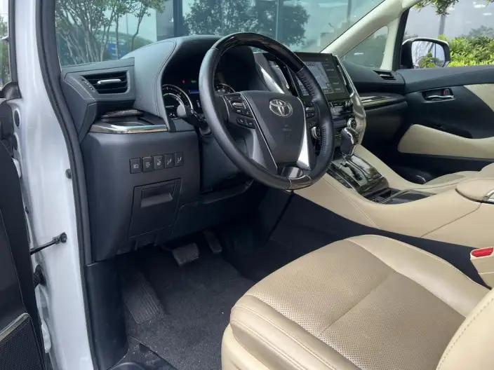 Vellfire 2023 Model 2.5L Automatic 4WD 7 seat Parallel Imported – фото 7