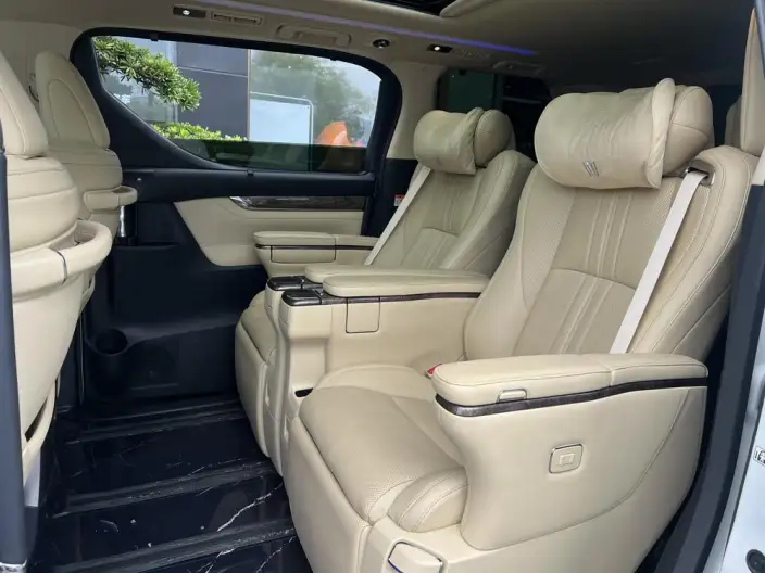 Vellfire 2023 Model 2.5L Automatic 4WD 7 seat Parallel Imported – фото 10