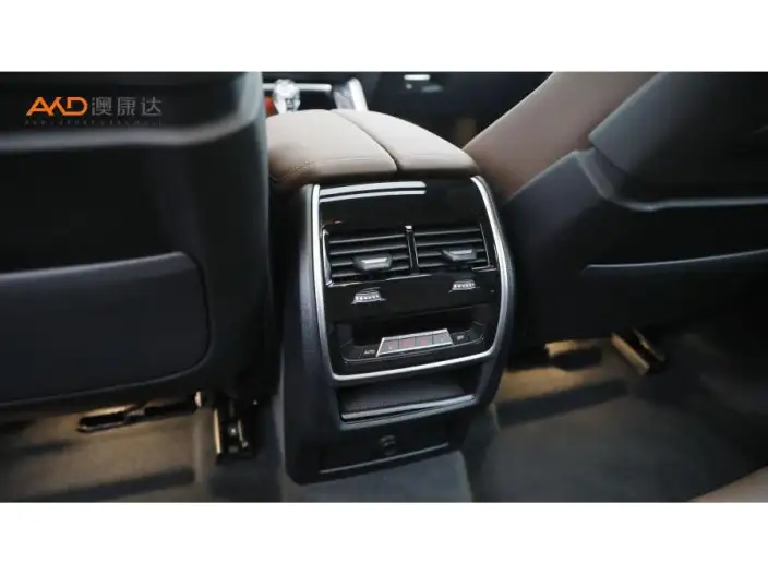 BMW X6 2022 Model Facelift II xDrive40i Exclusive Model M Sports Set – фото 5
