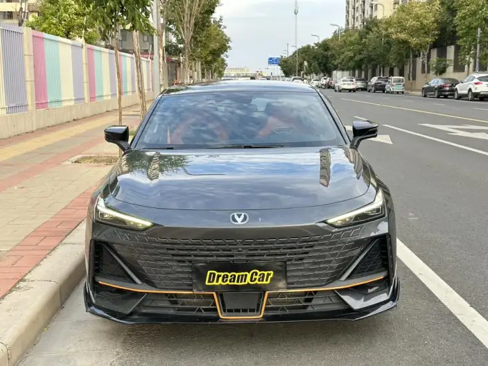 Changan UNI-V 2022 Model 1.5T Sports Edition