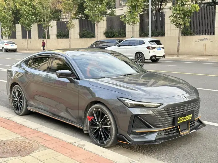 Changan UNI-V 2022 Model 1.5T Sports Edition