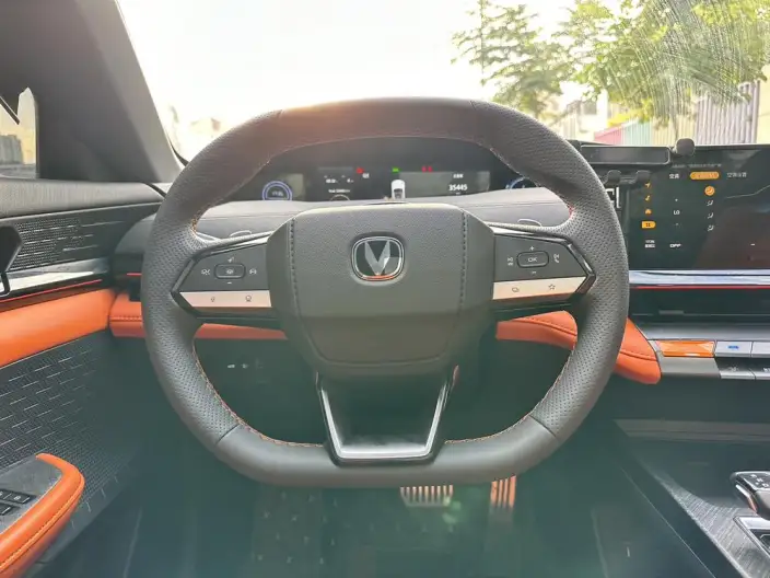 Changan UNI-V 2022 Model 1.5T Sports Edition – фото 7