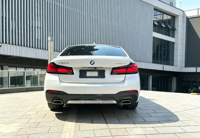 BMW 5 Series 2022 Model Facelift 530Li Leading Model M Sports Set – фото 4