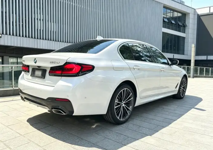 BMW 5 Series 2022 Model Facelift 530Li Leading Model M Sports Set – фото 5