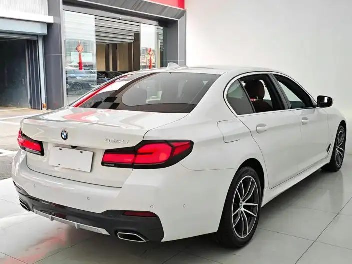 BMW 5 Series 2022 Model Facelift II 525Li M Sports Set – фото 7