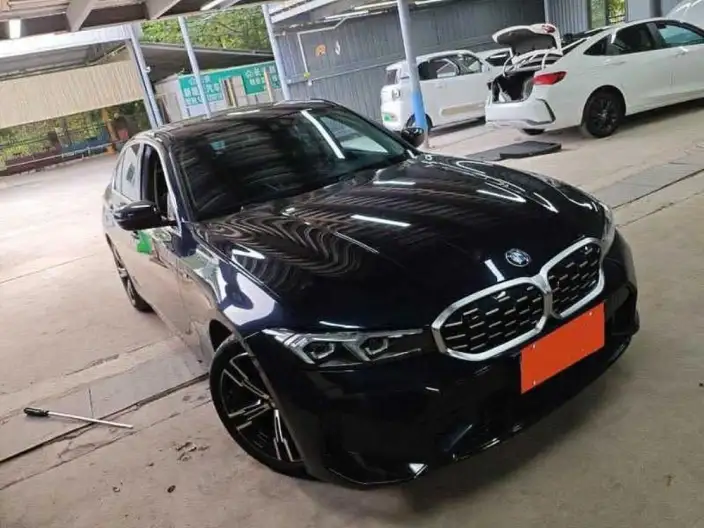 BMW 3 Series 2023 Model 325i M Sports Set – фото 2