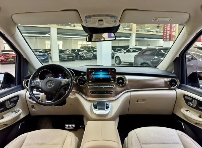 Mercedes-Benz V-Class 2020 Model V 260 L Long wheelbase Deluxe Edition – фото 9