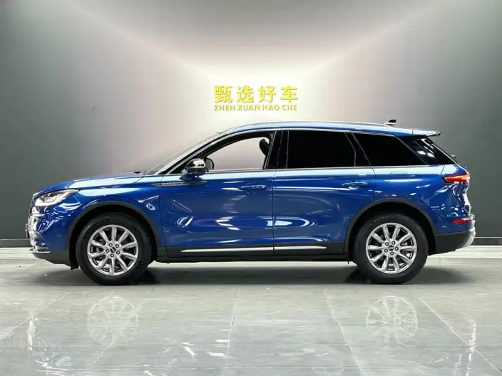 Lincoln Corsair 2021 Model 2.0T 2WD Exclusive Edition – фото 3