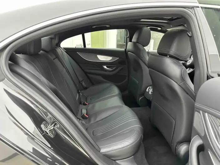 Mercedes-Benz CLS 2022 Model CLS 300 Luxury Model – фото 9