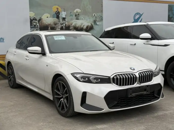 BMW 3 Series 2023 Model 325i M Sports Set – фото 3