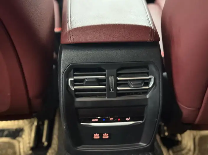 BMW 3 Series 2023 Model 325i M Sports Set – фото 4