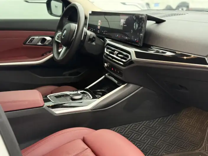 BMW 3 Series 2023 Model 325i M Sports Set – фото 6