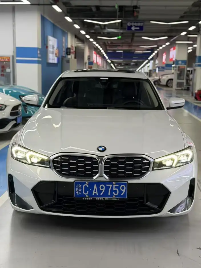 BMW 3 Series 2023 Model 325Li M Sports Set – фото 2