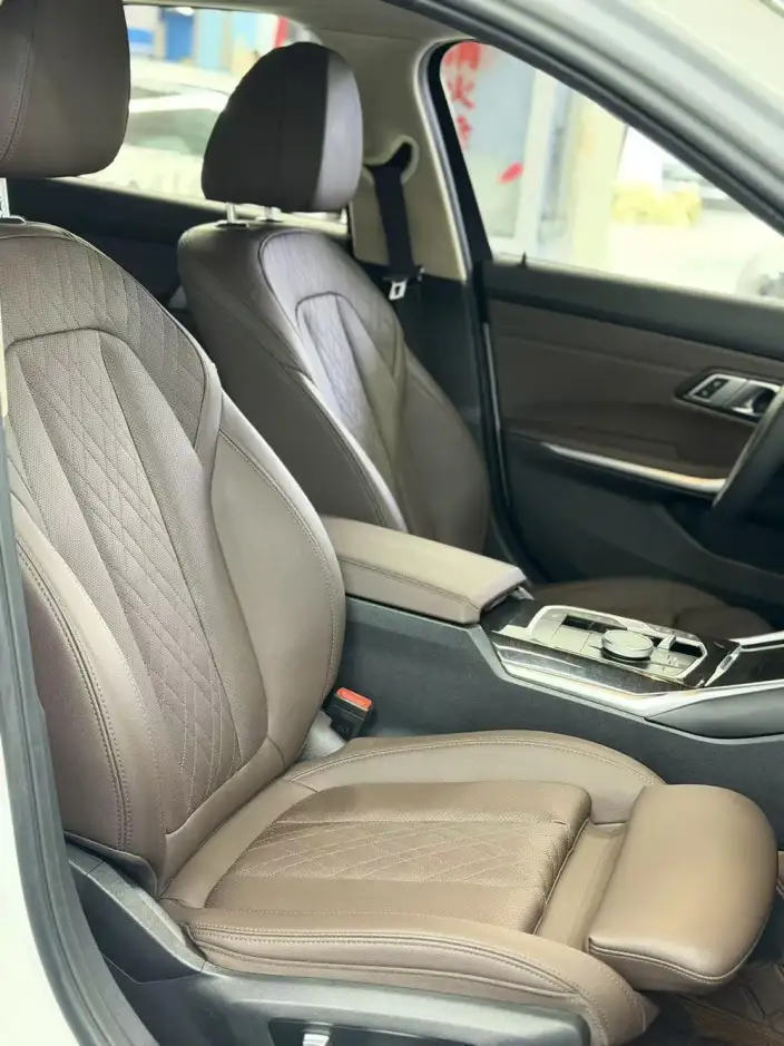 BMW 3 Series 2023 Model 325Li M Sports Set – фото 8