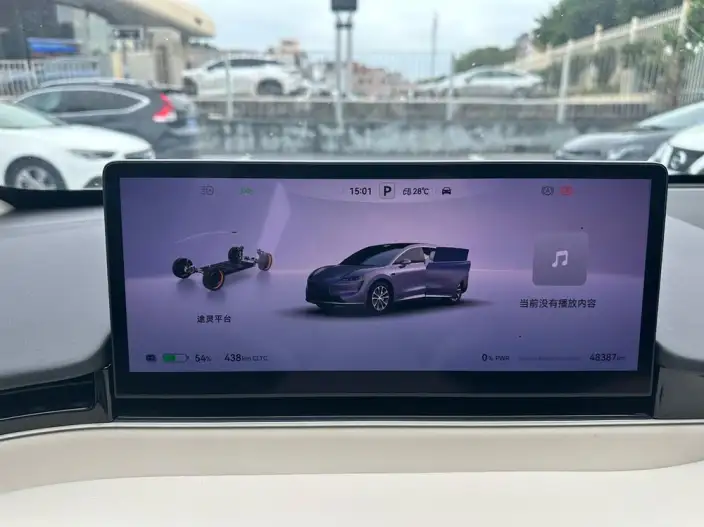 Luxeed R7 2024 Model EV 100kWh Max Rear Drive Edition – фото 6