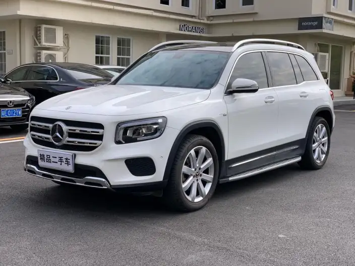 Mercedes-Benz GLB 2020 Model GLB 200 Fashion Model