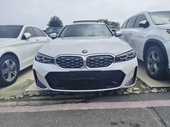 BMW 3 Series 2023 Model 325Li M Sports Set – фото 2