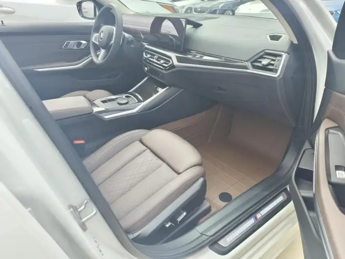 BMW 3 Series 2023 Model 325Li M Sports Set – фото 9