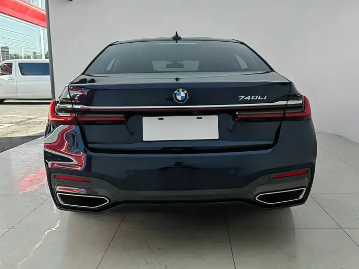 BMW 7 Series 2021 Model 740Li Leading Model M Sports Set – фото 6