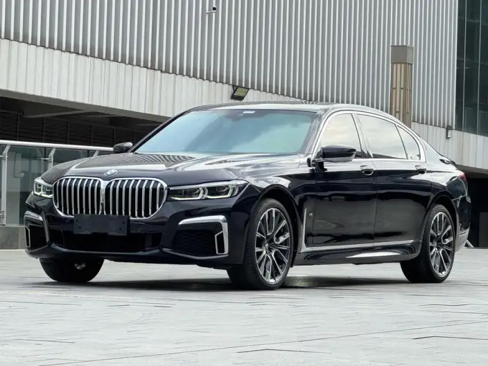 BMW 7 Series 2021 Model 740Li Leading Model M Sports Set – фото 7