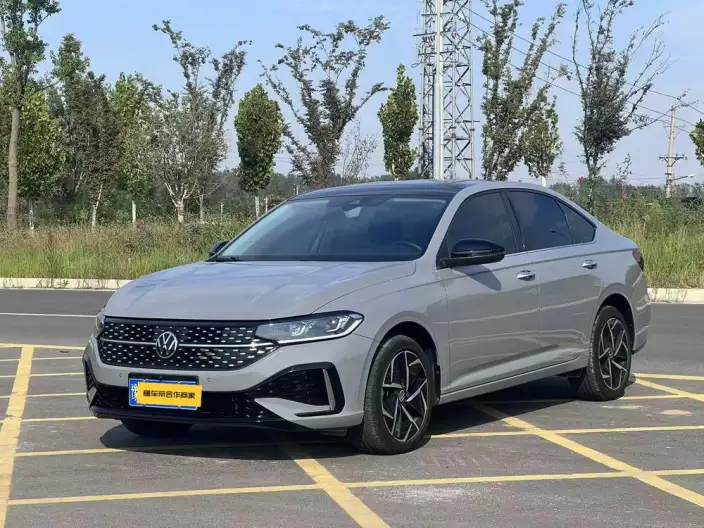Volkswagen Lavida 2023 Model 300TSI DSG Starry Sky Yongyi Edition