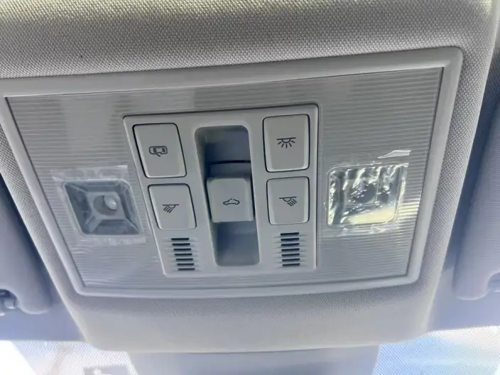 Volkswagen Lavida 2023 Model 300TSI DSG Starry Sky Yongyi Edition – фото 9