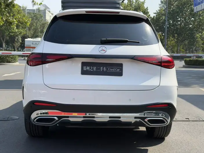 Mercedes-Benz GLC 2023 Model GLC 260 L 4MATIC Luxury Model 5 seat – фото 6