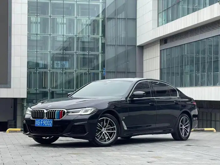 BMW 5 Series 2022 Model Facelift II 525Li M Sports Set – фото 1