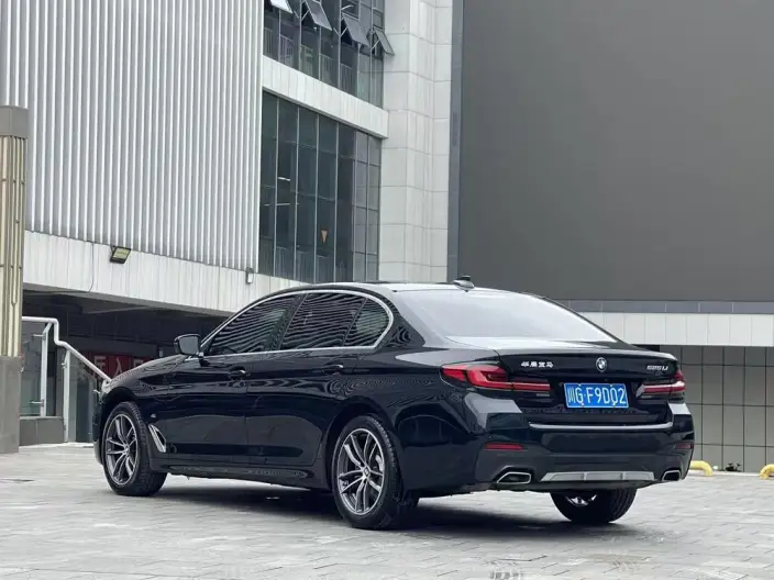 BMW 5 Series 2022 Model Facelift II 525Li M Sports Set – фото 4