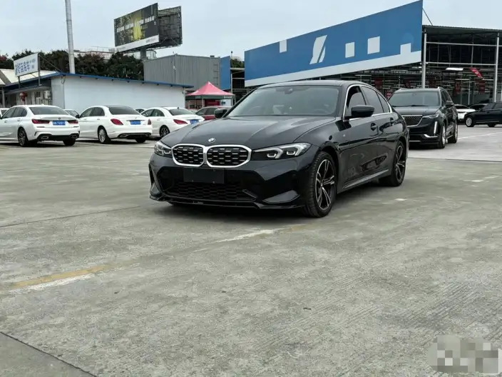 BMW 3 Series 2023 Model 325i M Sports Set – фото 1