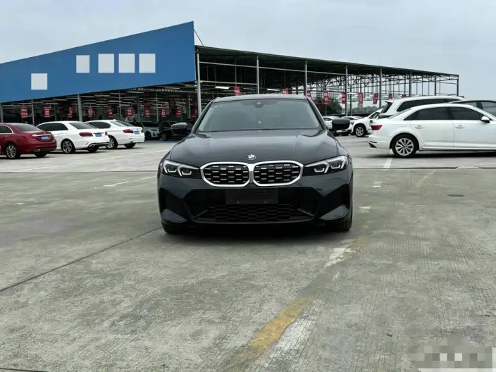 BMW 3 Series 2023 Model 325i M Sports Set – фото 2