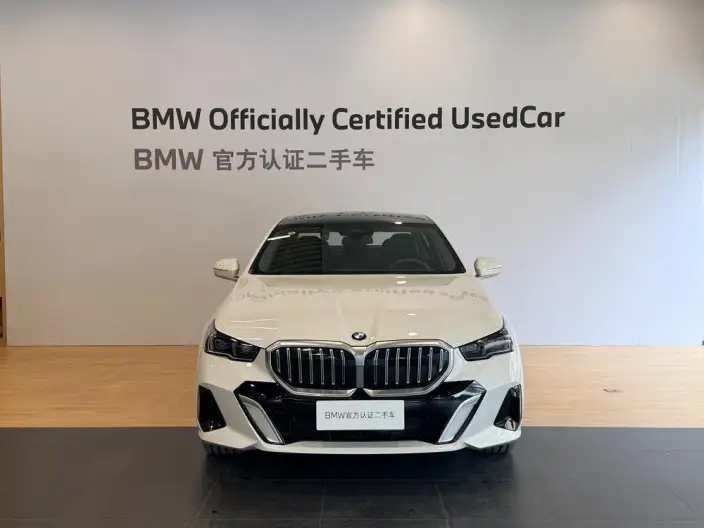 BMW 5 Series 2025 Model Facelift 530Li Exclusive Model M Sports Set – фото 2