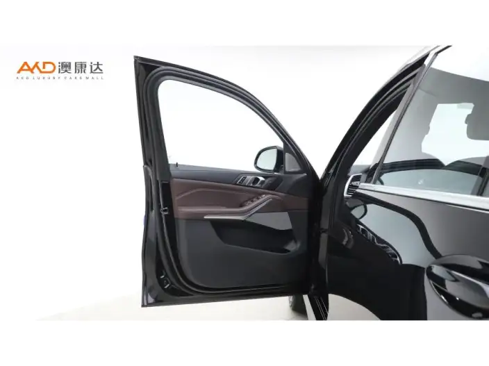 BMW X5 2022 Model xDrive 40Li M Sports Set – фото 9
