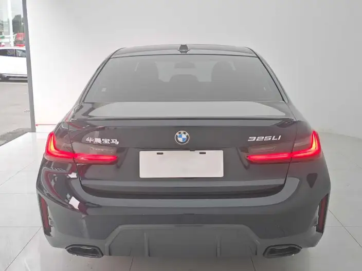 BMW 3 Series 2023 Model 325Li M Sports Set – фото 6