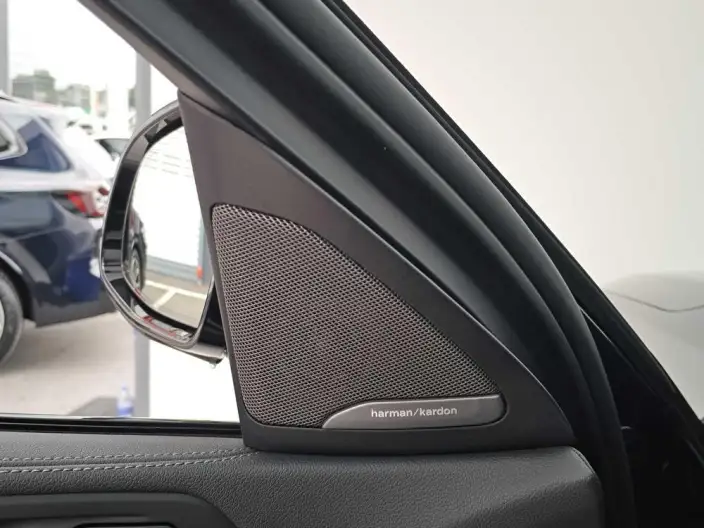 BMW X6 2022 Model xDrive40i M Sports Set – фото 10