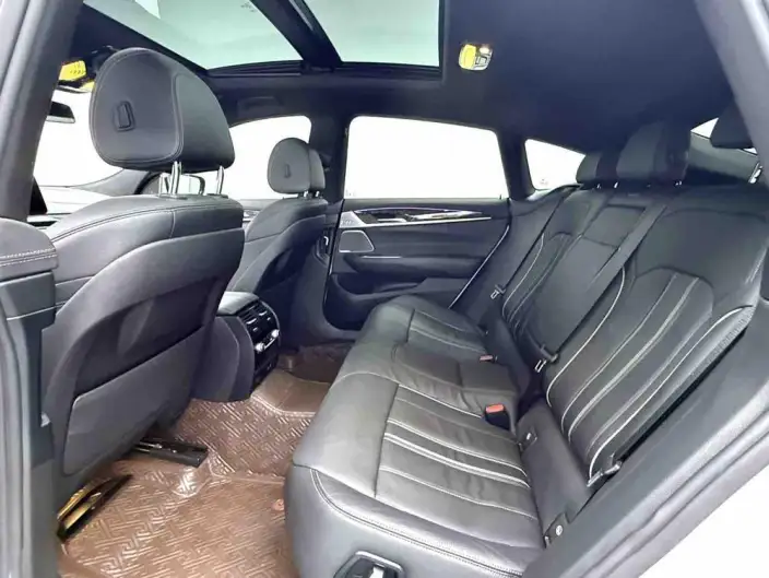 BMW 6 Series GT 2021 Model 630i Luxury Design Set – фото 9