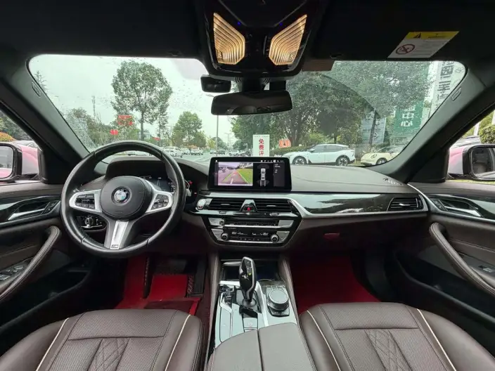 BMW 5 Series 2021 Model 525Li M Sports Set – фото 7
